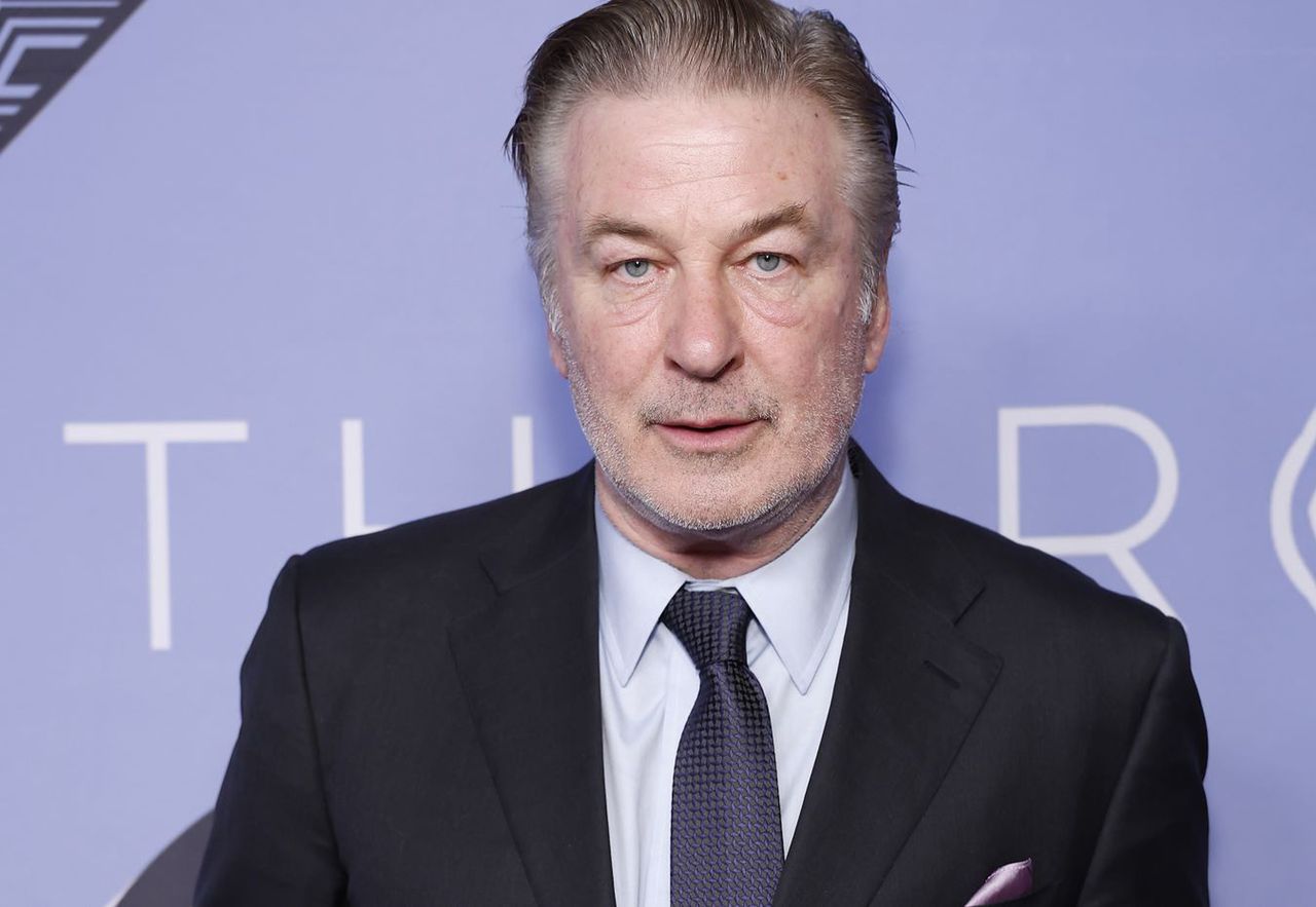 Alec Baldwin won three Golden Globes for his role in the series "Rockefeller Plaza 30"