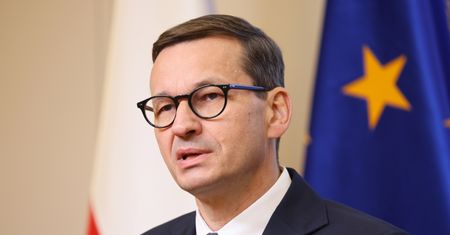 Premier odpowiada na pytania internautów. Mówił o polexicie, cenie paliw i Nord Stream 2