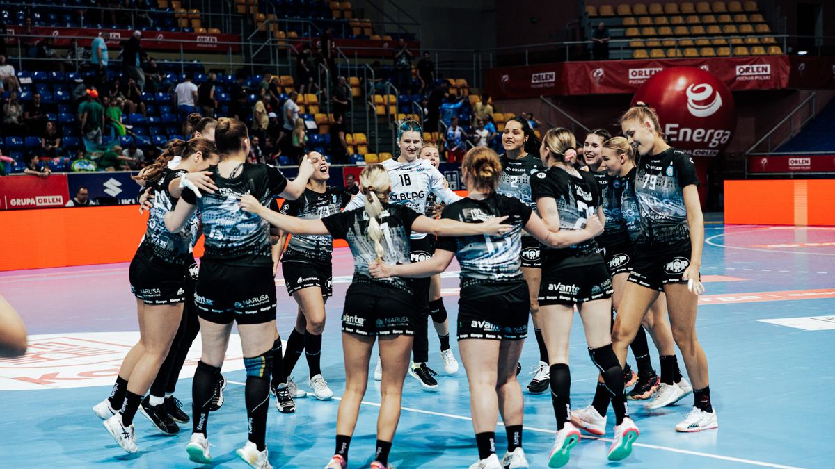 Materiały prasowe / Orlen Superliga Kobiet / Na zdjęciu: zawodniczki EKS Start Elbląg
