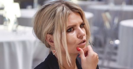 Manowska jeszcze nigdy nie była tak zmysłowa. Tylko stanik i biżuteria