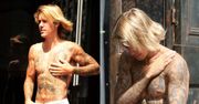 Justin Bieber chodzi po mieście bez koszulki i mizia się po ciele (FOTO)