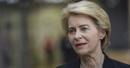 Boże Narodzenie. Życzenia od przewodniczącej KE. "Pokonamy tego wirusa"