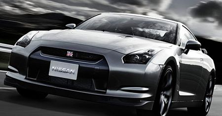 Wypadek Nissana GT-R uwieczniony na wideo