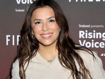 Eva Longoria świętuje urodziny. Założyła białą stylizację