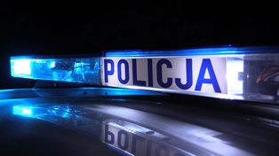 Krzyż Wielkopolski: wyrwali kosze, wrzucili je do fontanny. Dwaj młodzi mężczyźni z zarzutami