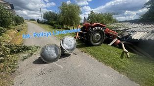Pijany 48-latek wjechał traktorem w drzewo i szopę. Miał aż 8 promili we krwi!