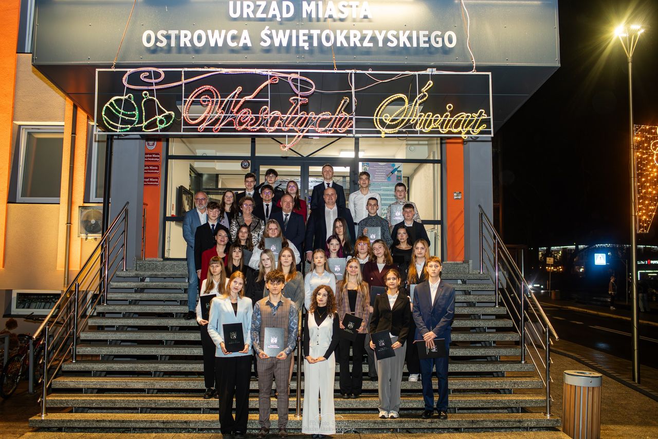 Młodzieżowa Rada Miasta Ostrowca Świętokrzyskiego oficjalnie rozpoczęła II kadencję