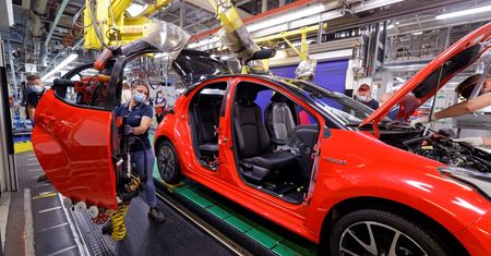 W sierpniu branża motoryzacyjna wróci do formy? Toyota zakłada, że tak