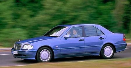 Jaki używany samochód kupić? Mercedes C W202, czyli gwiazda do 15 tysięcy złotych