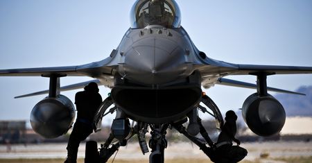 Amerykański F-16 nad Polską. Maszyna wylądowała w Łasku