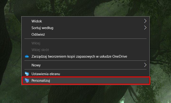 Do ustawień personalizacji można się najszybciej dostać z poziomu pulpitu.
