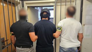 Łódź: Znalazł w mieszkaniu zwłoki swojej matki. Kobieta zginęła z rąk jej 30-letniego wnuka