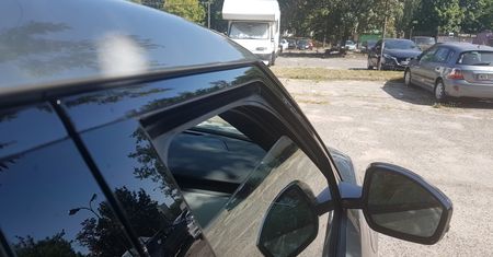 41 euro mandatu za otwartą szybę. Włosi bardzo poważnie podchodzą do przepisów