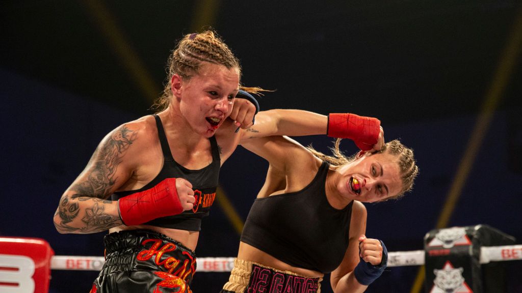 Zdjęcie okładkowe artykułu: Getty Images / Alex Menendez / Na zdjęciu: Paige Van Zant (z prawej) i Britain Hart 