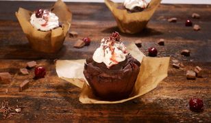 Muffiny czekoladowe z wiśniami. Czytelniczka dzieli się pomysłem na słodkości 