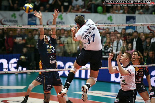 W sezonie 2007/2008, PGE Skra Bełchatów pokonała Mlekpol AZS Olsztyn w półfinale PlusLigi