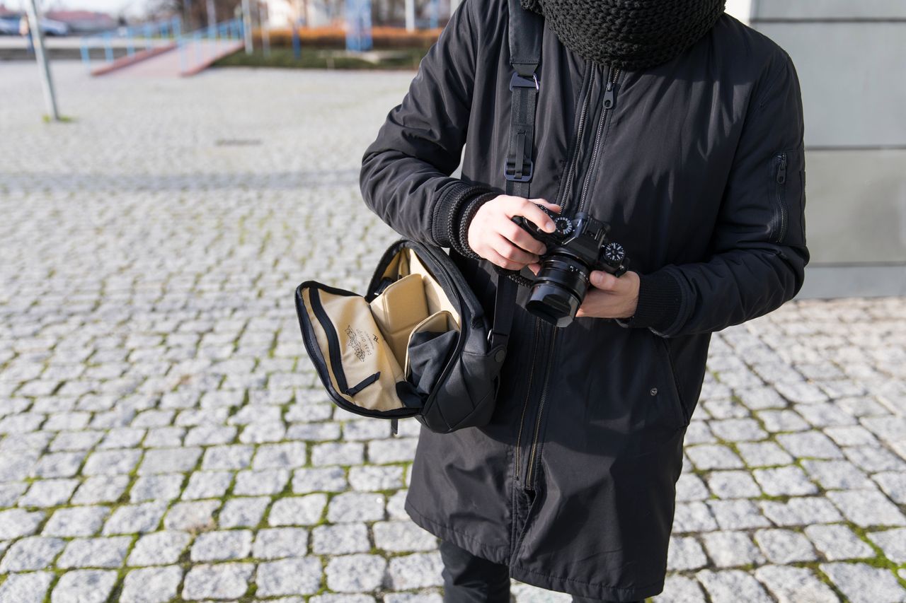 Peak Design Everyday Sling – torba fotograficzna, którą nosisz tak, jak lubisz