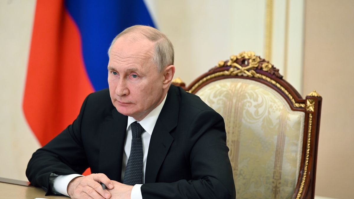 Russian President Vladimir Putin holds a meeting via videoconference with members of the government of the Russian Federation in Moscow, Russia, 02 August 2023. EPA/ALEXANDER KAZAKOV / SPUTNIK / KREMLIN / POOL Dostawca: PAP/EPA.