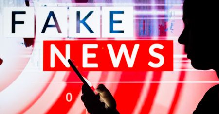 Holenderscy "dziennikarze" promujący fake newsy Kremla wcześniej negowali szczepionki