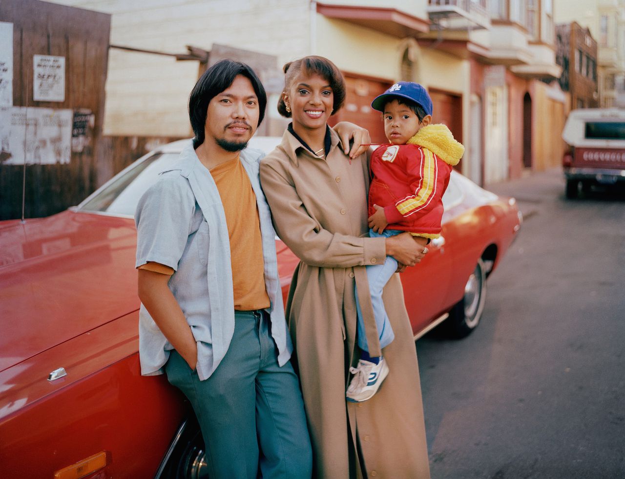 Janet Delane przeprowadziła się do San Francisco w 1978 roku, gdy zaczęła uczęszczać na studia na San Francisco Art Institute. Zamieszkała w dzielnicy South of Market, czyli SoMa, jak nazywali ją mieszkańcy.