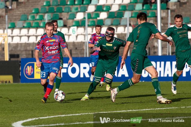 Patryk Kun przy piłce