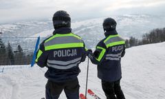 Groźny wypadek na stoku. Policja poszukuje snowboardzisty