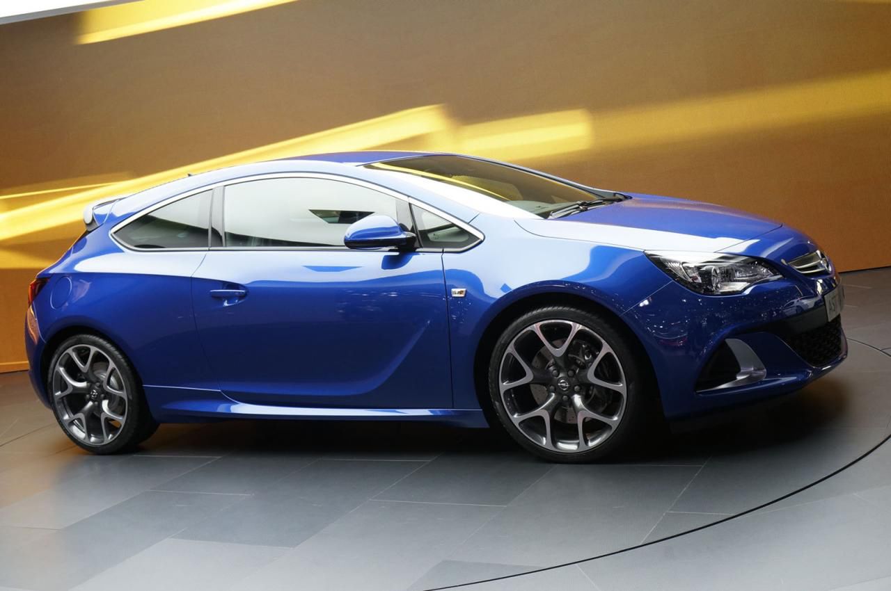 Opel Astra OPC