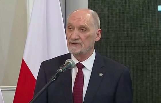 Raport podkomisji Macierewicza wrócił - nie na portalu MON, tylko na stronie wydawcy Niezalezna.pl