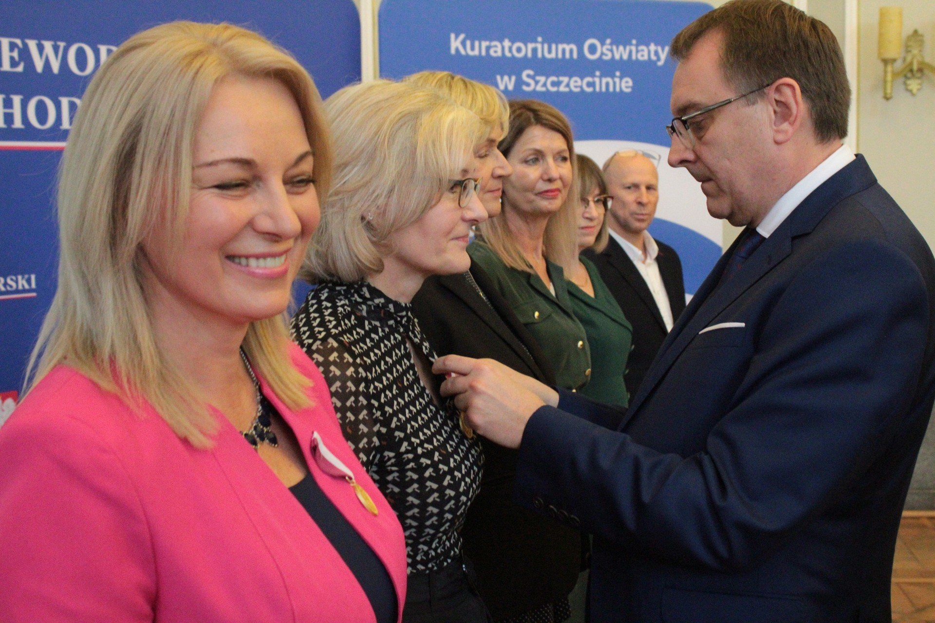 MEDALE ZA WIELOLETNIĄ PRACĘ DLA NAUCZYCIELI