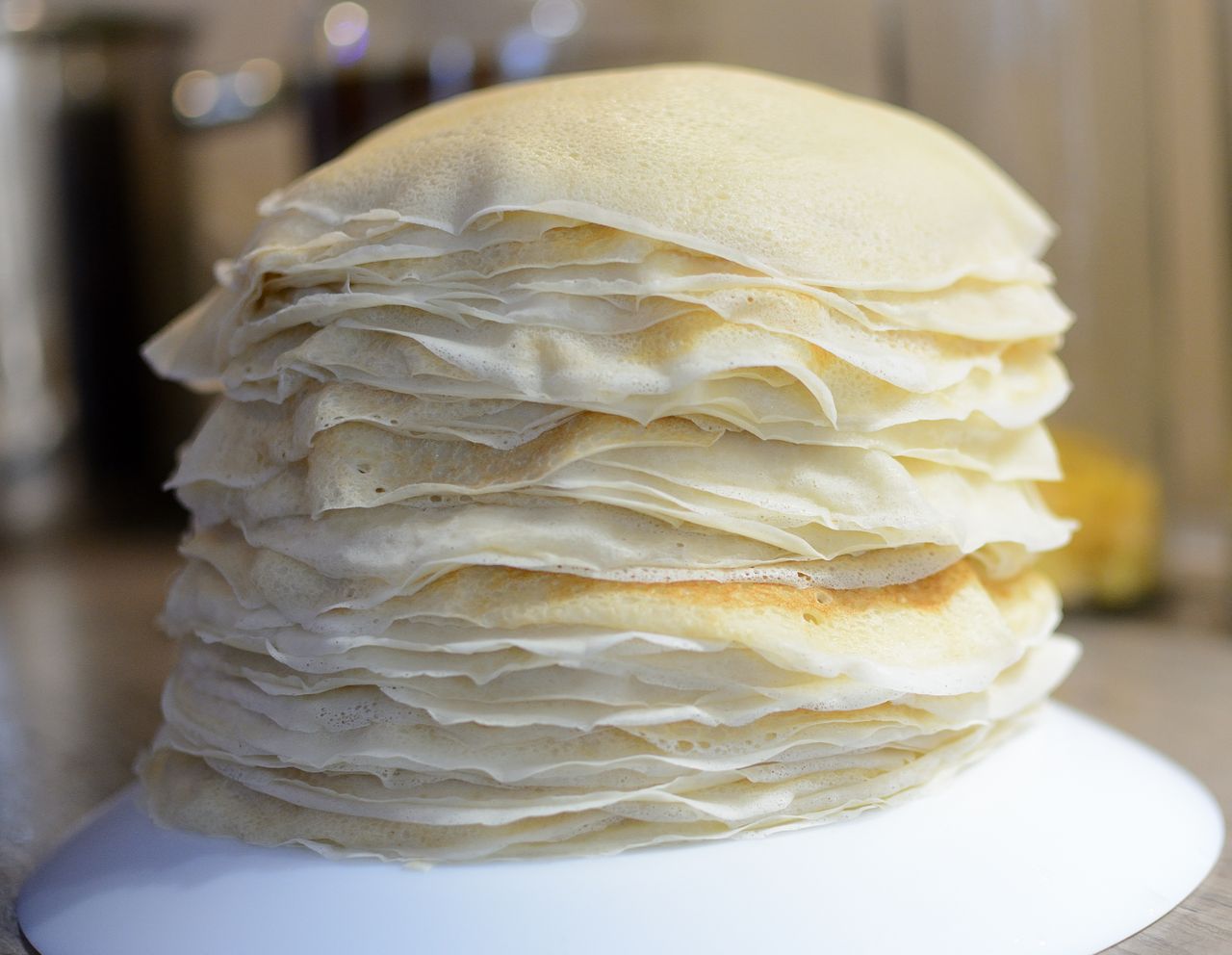 Naleśniki na krokiety nie muszą być mocno wysmażone