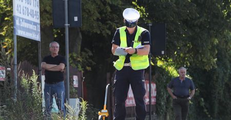 Samochód uderzył w wózek z dzieckiem. Groźny wypadek na pasach