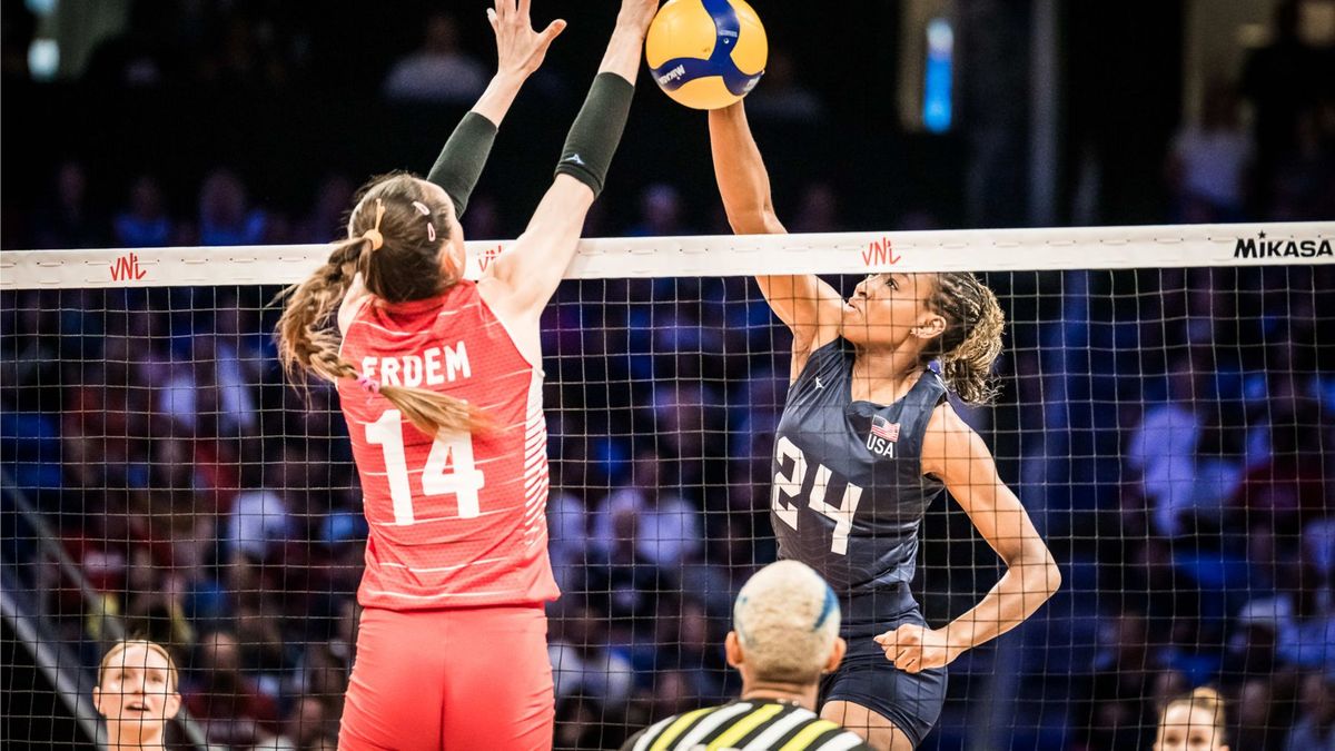 Materiały prasowe / FIVB / Na zdjęciu: mecz USA - Turcja w ramach Ligi Narodów kobiet