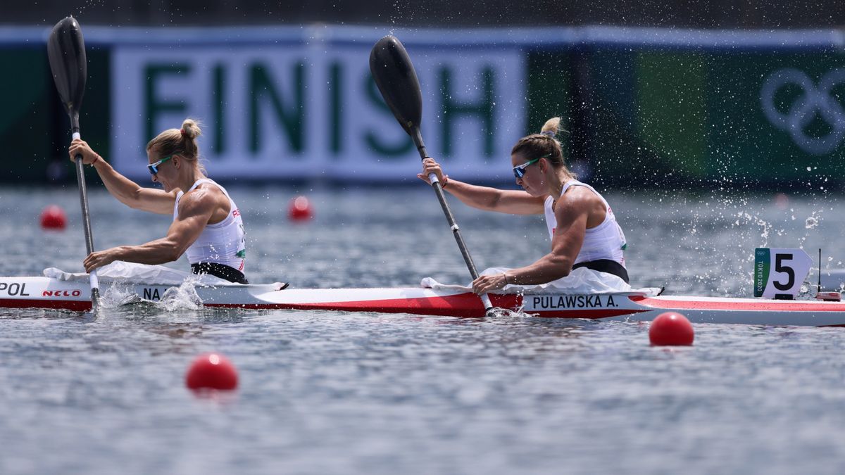 Karolina Naja i Anna Puławska