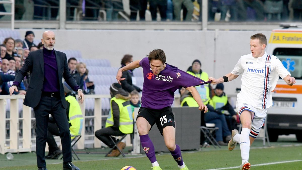 Federico Chiesa (w środku) oraz Jakub Jankto (z prawej)