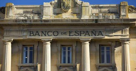Hiszpania uderzyła w banki drakońskim podatkiem. Madryt ratuje się przed zapaścią w kryzysie