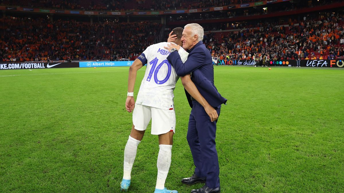 Zdjęcie okładkowe artykułu: Getty Images / Alexander Hassenstein / Na zdjęciu: Didier Deschamps powołał jedynie 25 zawodników na Euro 2024
