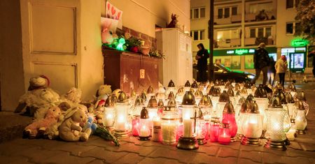 "Straszna tragedia". Mieszkańcy żegnają 5-letniego Maurycego