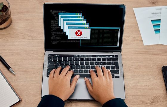Uwaga na malvertising. Fałszywe reklamy Microsoft Teams, Slack, ChatGPT wyłudzają dane