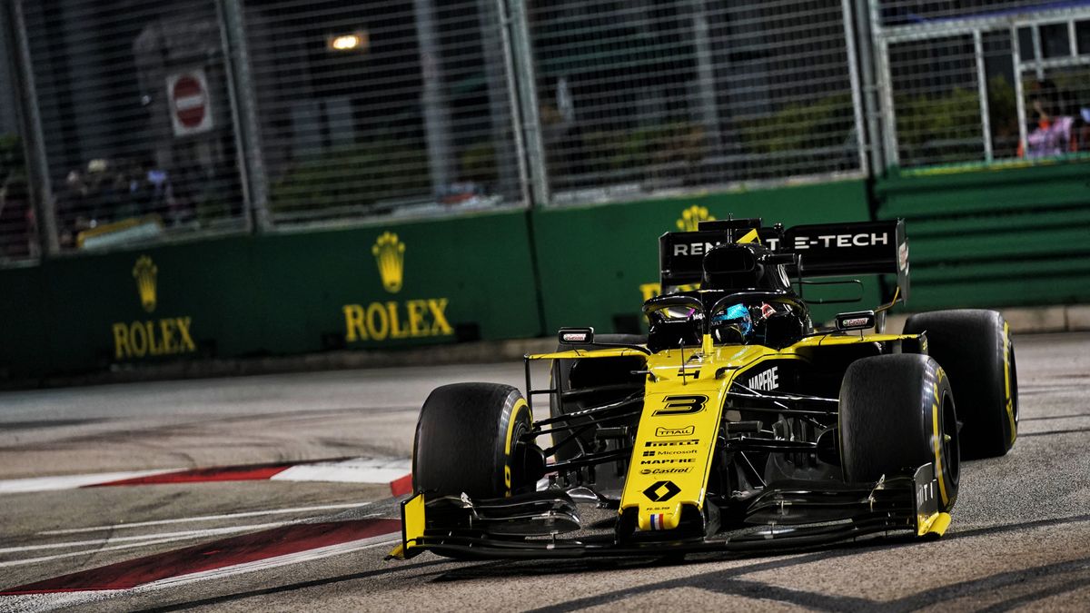 Zdjęcie okładkowe artykułu: Materiały prasowe / Renault / Na zdjęciu: Daniel Ricciardo na torze w Singapurze