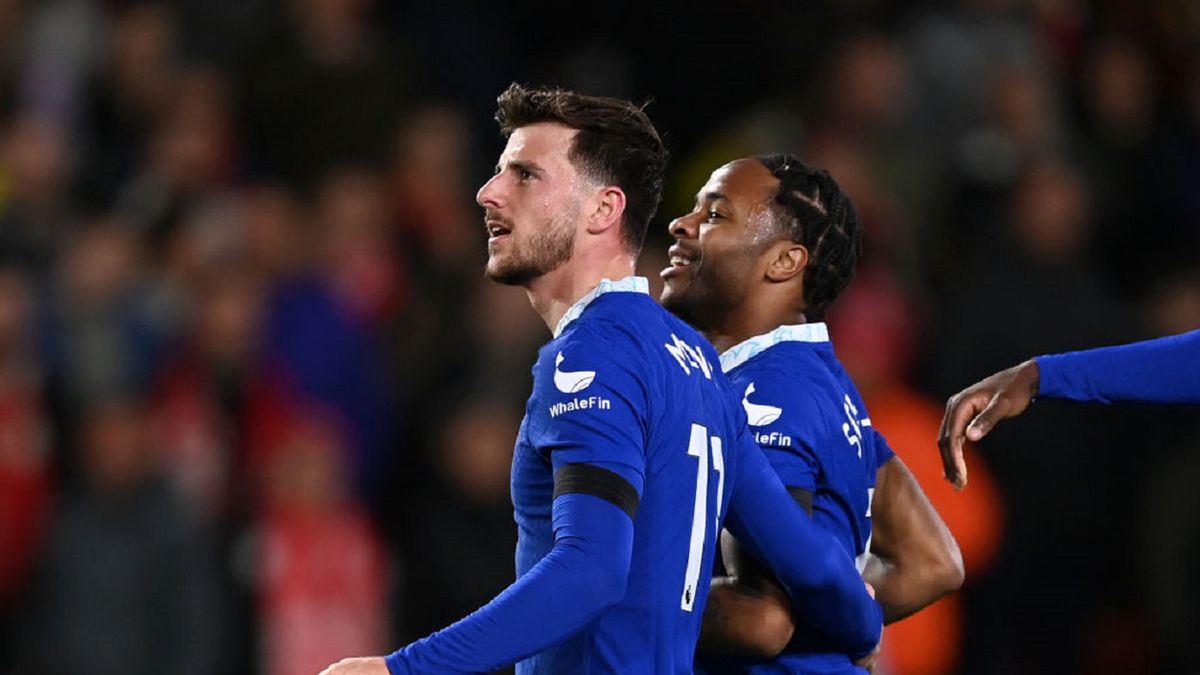 Getty Images / Darren Walsh/Chelsea FC / Na zdjęciu: Mason Mount (z lewej)