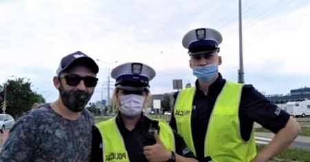 Wrocław. Do porodówki pod eskortą policji. Mundurowi pomogli rodzicom