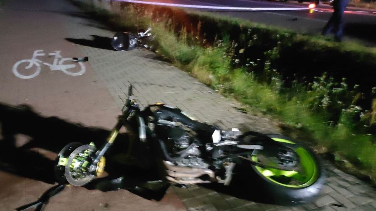 rozbity motocykl - wypadek śmiertelny