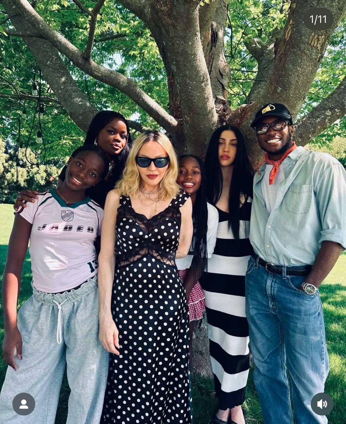 Madonna celebruje Dzień Matki fotografiami z pociechami