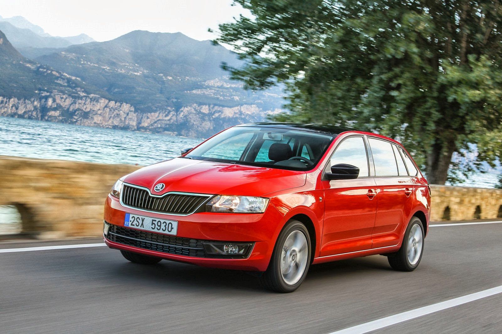 Škoda Rapid Spaceback - obszerna galeria od producenta 20