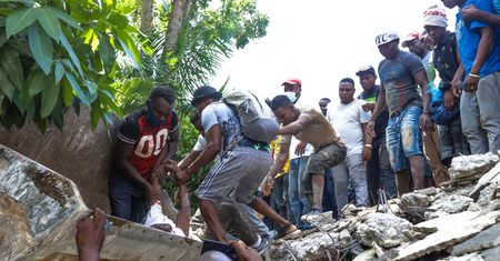 Potężne trzęsienie ziemi na Haiti. Żywioł zabił setki osób [ZDJĘCIA]