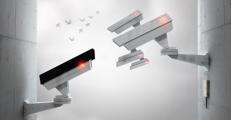 Technologia Microsoftu wykryje emocje na odległość, wyłapie podejrzanych w tłumie