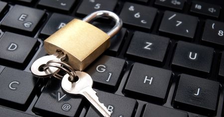 E-sklepy muszą być wyjęte spod zakazu handlu w niedzielę