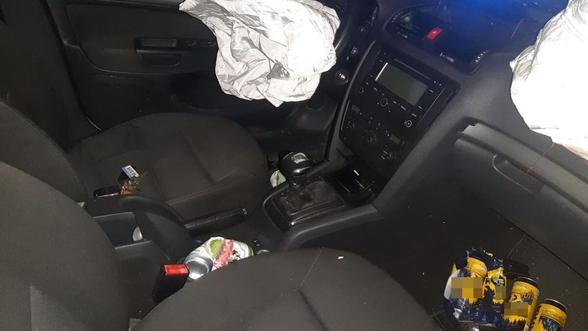 Wypadek z udziałem Forda i Skody