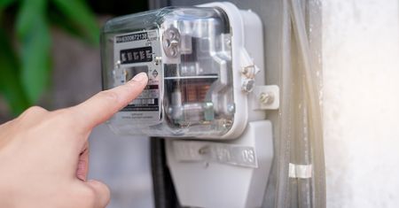Resort klimatu przyznaje, że się pomylił. Podał nowe koszty mrożenia cen energii