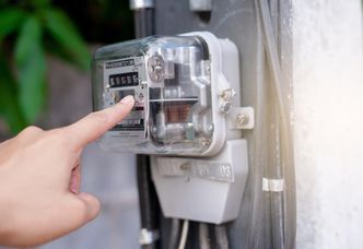 Resort klimatu przyznaje, że się pomylił. Podał nowe koszty mrożenia cen energii